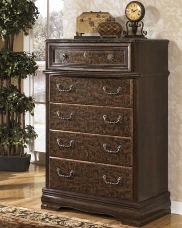 Ashley Southerland Shire B321-46. Комод высокий Ashley Southerland Shire.