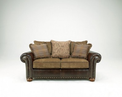 Ashley Briar Place Antique 78601-35. Диван двойной Ashley Briar Place Antique.