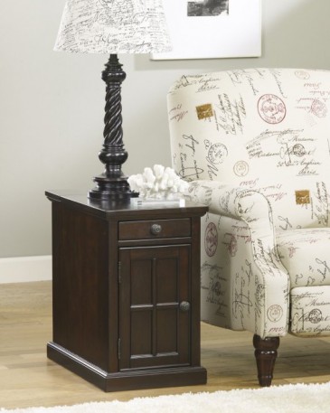 Ashley Power Chairside End Tables T127-668. Придиванный столик Ashley Power Chairside End Tables.