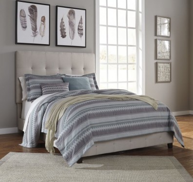 Ashley Dolante B130-481. Кровать Queen Size Ashley Dolante.