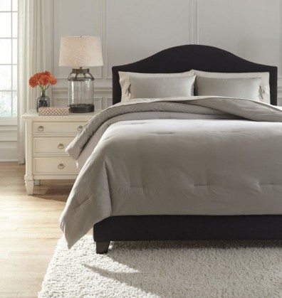 Ashley Aracely Q243023K. Постельное белье King Size Ashley Aracely.